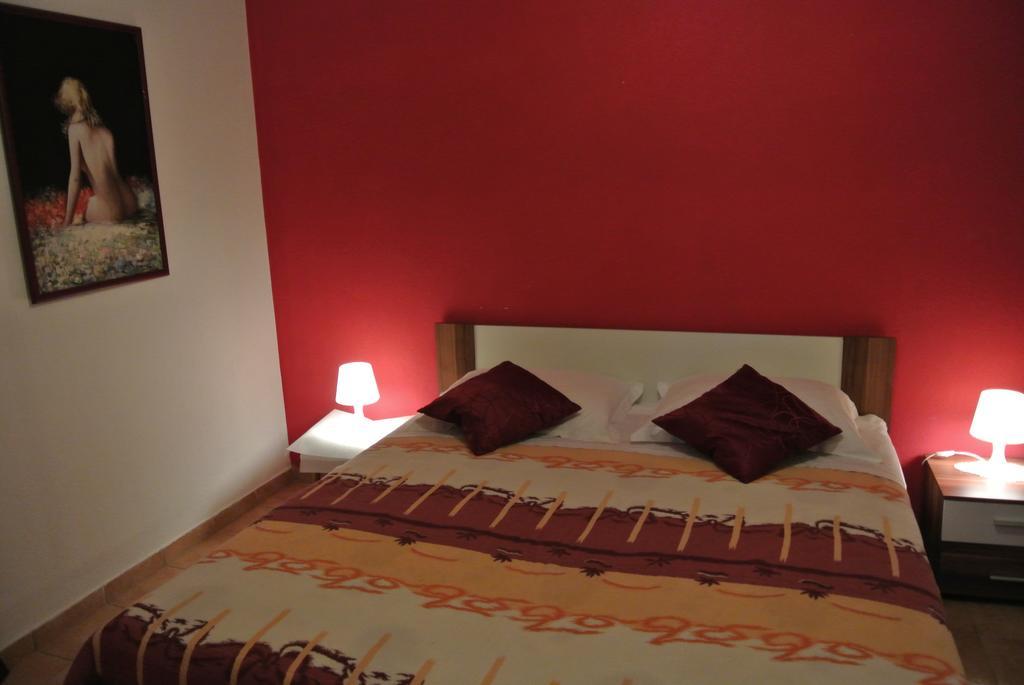 Apartments Priko Stari Grad  Zimmer foto